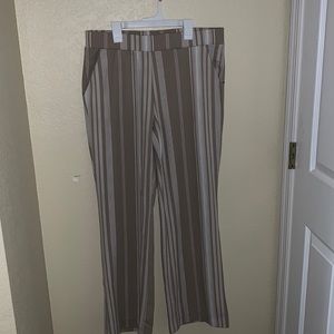Fashion Nova wide leg pants